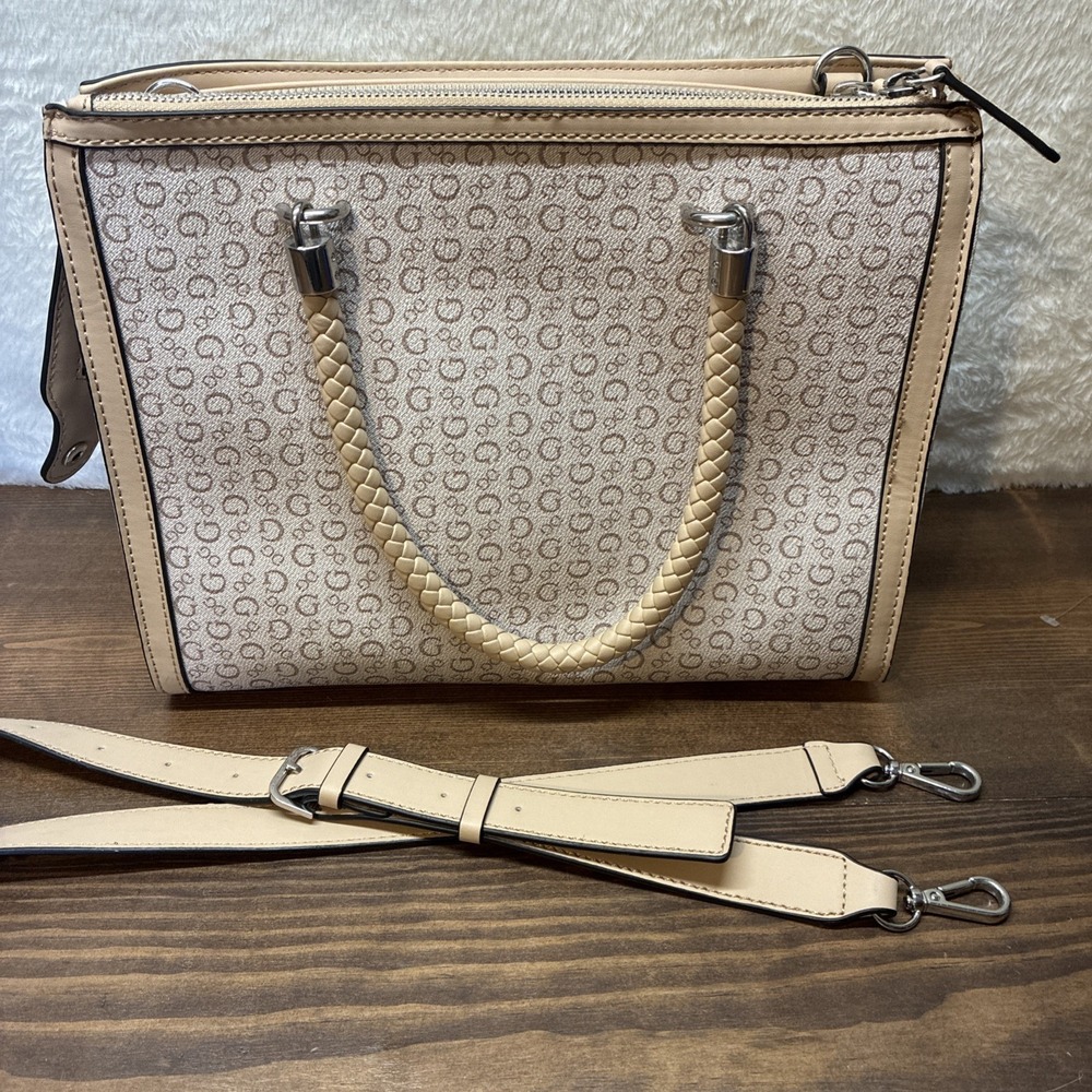 GUESS Purse Monogram Beige Satchel Shoulder Handbag Crossbody Purse EUC - Picture 3 of 16